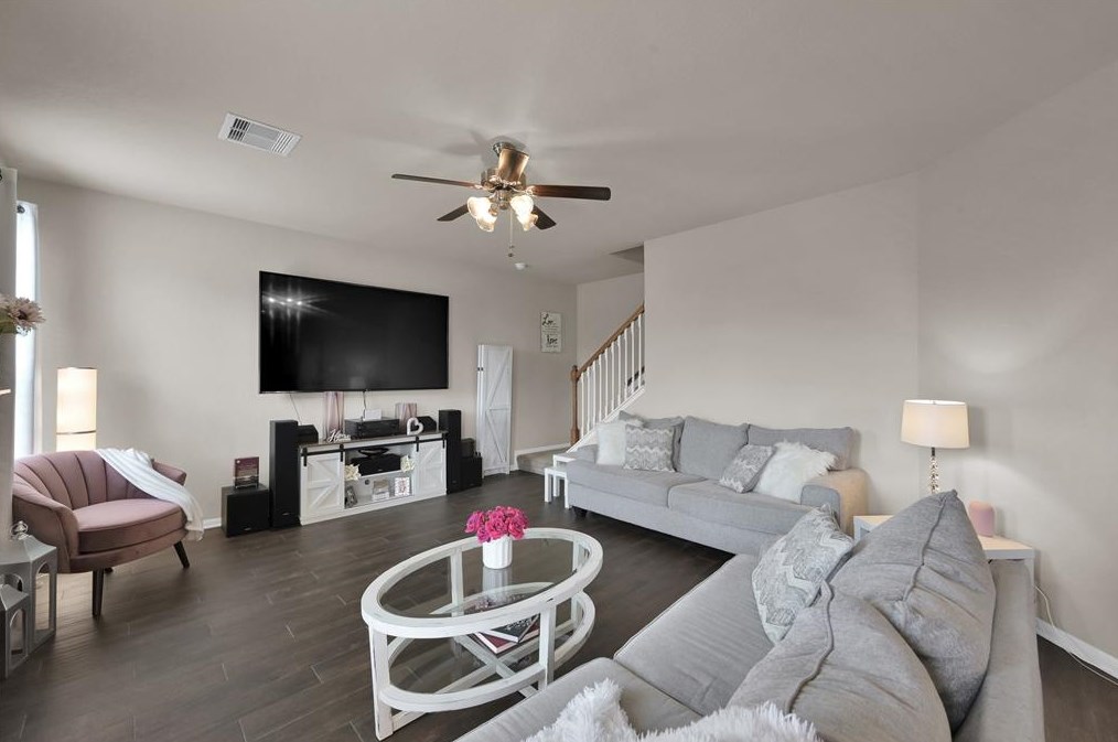 19023 Ashford Sq St, Tomball TX  77375-2523 exterior