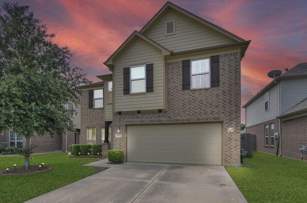 19023 Ashford Sq St, Tomball TX  77375-2523 exterior