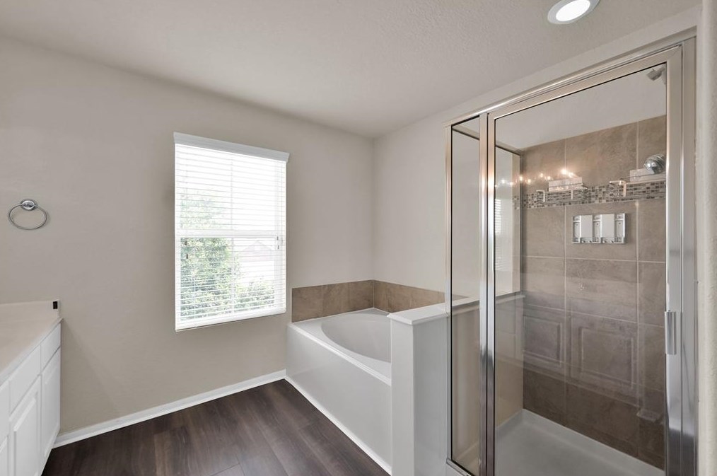 19023 Ashford Sq St, Tomball TX  77375-2523 exterior