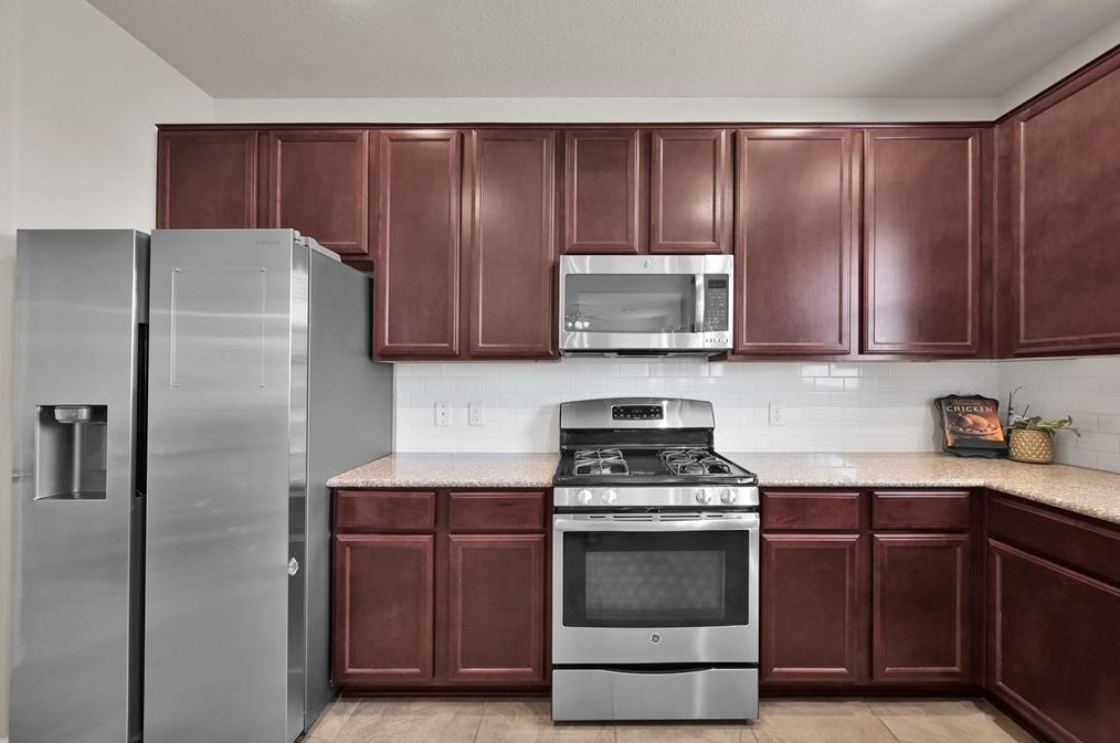 19023 Ashford Sq St, Tomball TX  77375-2523 exterior