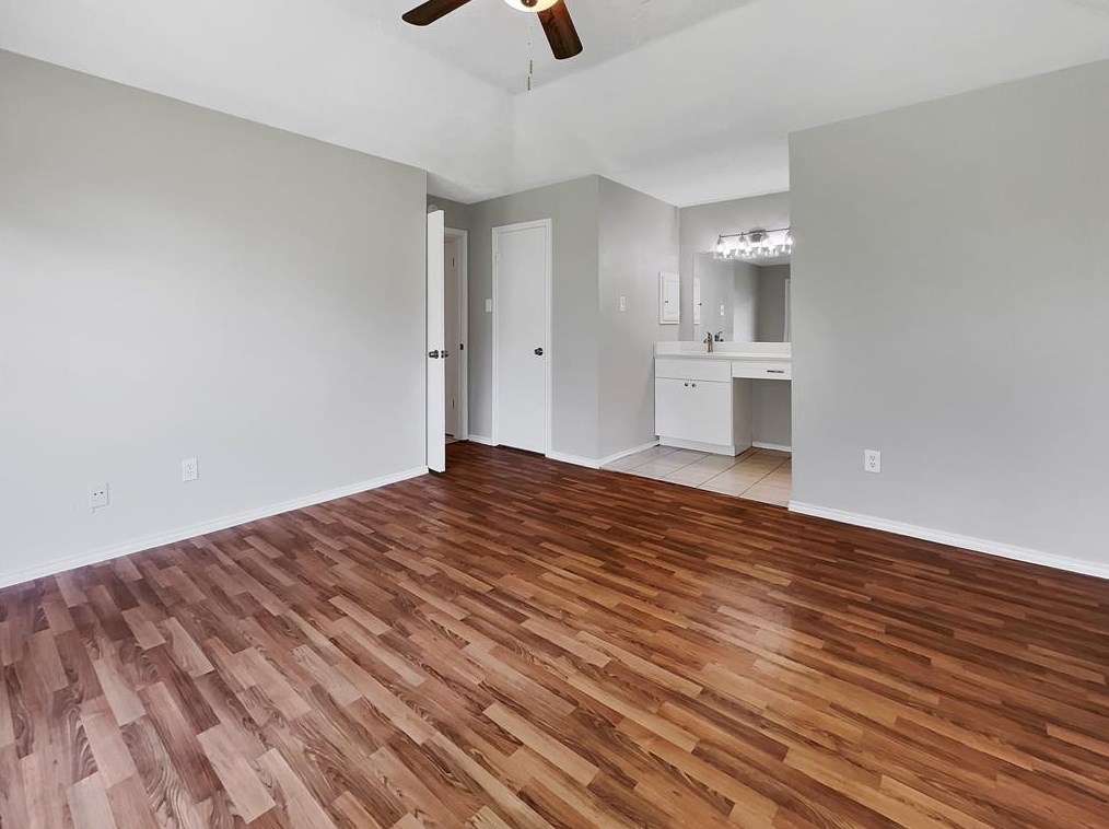 6610 Soledad Dr, Houston TX  77083-5257 exterior