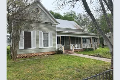 211, 205, 206 E Thigpen, Carmine, TX 78932 - Photo 1