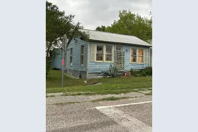 211, 205, 206 E Thigpen, Carmine, TX 78932 - Photo 5