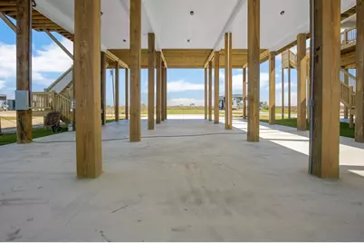 1297 1/2 Mabry Street, Gilchrist, TX 77617 - Photo 7