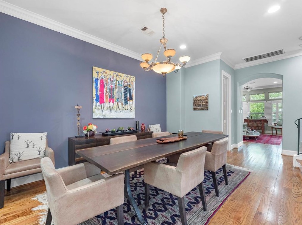 1912 Brun St, Houston TX  77019-6557 exterior