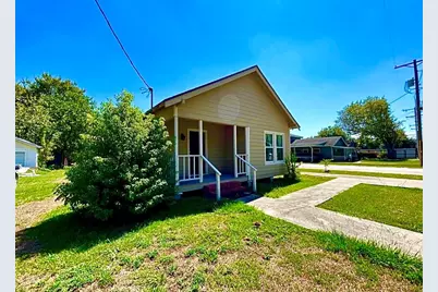 911 Dallas Street, Port Neches, TX 77651 - Photo 3