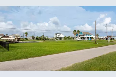 3818 Tidewater, Galveston, TX 77554 - Photo 3