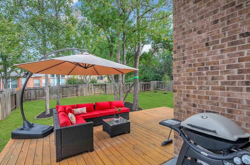 87 French Oaks Cir, Spring TX  77382-5817 exterior