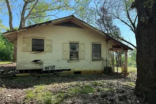 501 W Maffitt St, Palestine, TX 75803 - Photo 3