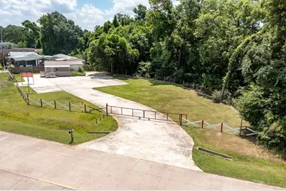 20920 Crosby Freeway, Crosby, TX 77532 - Photo 1