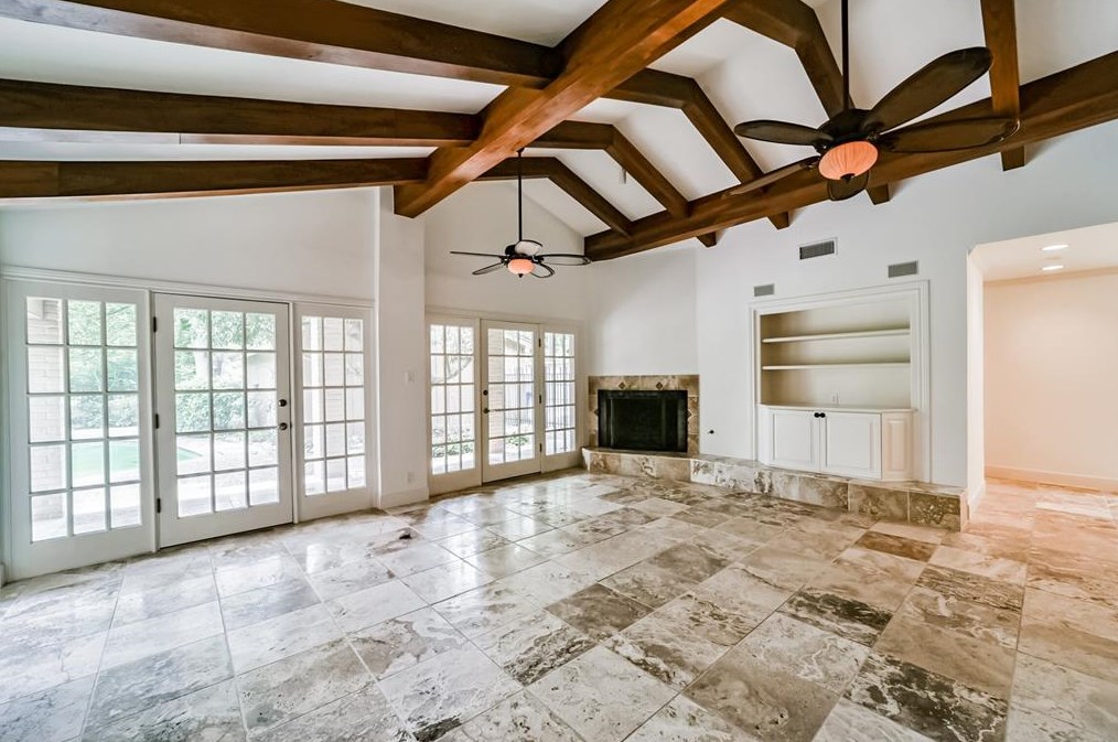 11715 Winshire Cir, Houston TX  77024-6311 exterior