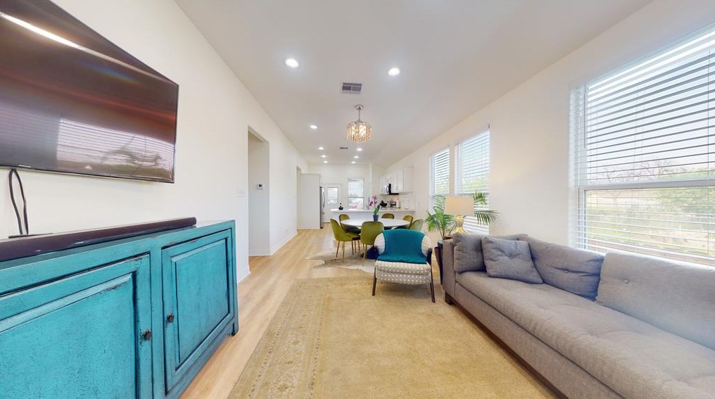 1213 32nd St, Houston TX  77022-6517 exterior