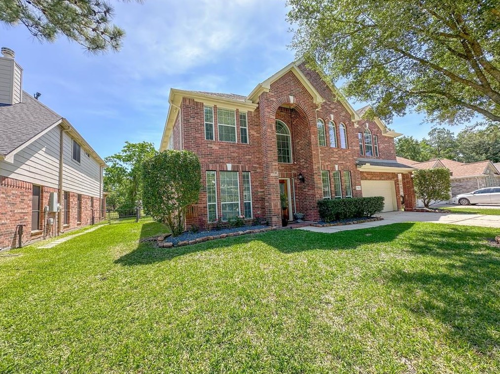 7710 Trophy Pl Dr, Humble TX 77346-8161 exterior