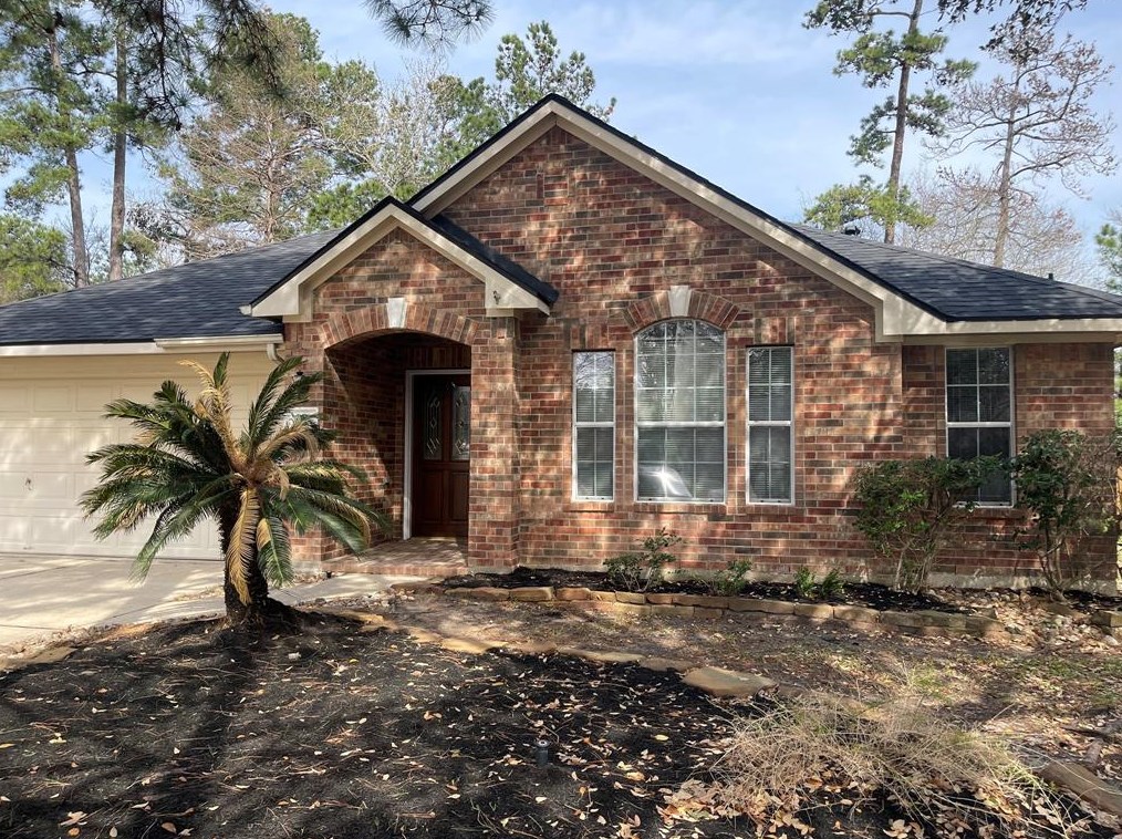 6 Fair Light Ct, Spring TX  77382-1765 exterior