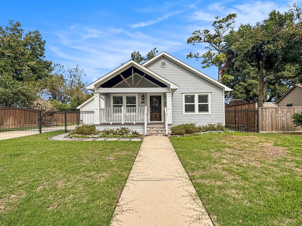 809 Sue St, Houston TX  77009-2031 exterior