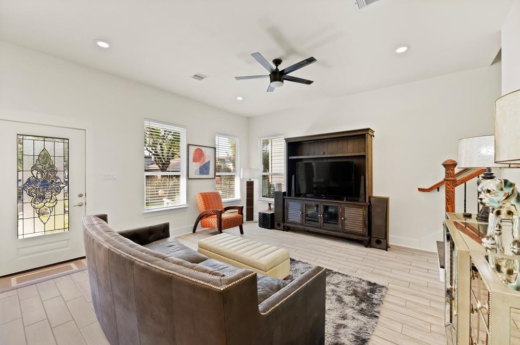 4622 Cashel Gln Dr, Houston TX  77069-3535 exterior