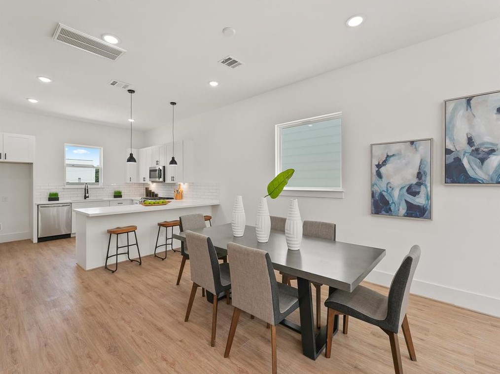 4814 Cochran, Houston TX  77009-2115 exterior