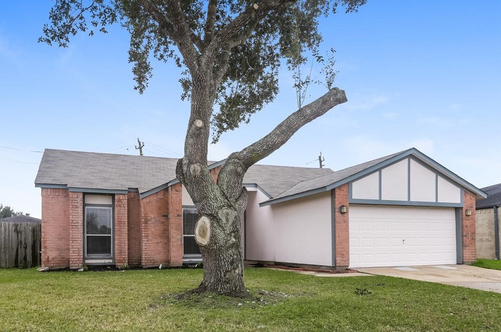 6203 Caneridge Dr, Houston TX  77053-3433 exterior