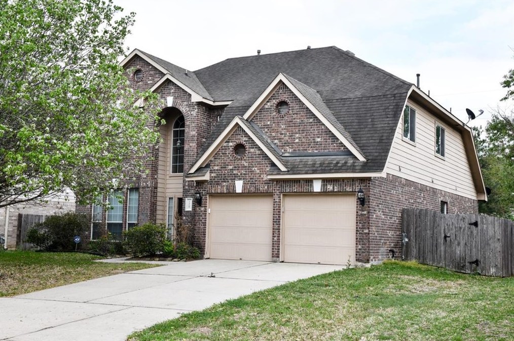 2618 Broad Timbers Dr, Spring TX  77373-5043 exterior