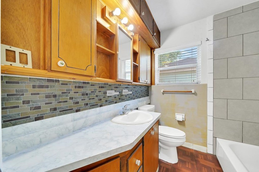 1901 San Jacinto Dr, Pasadena TX 77502-3427 exterior