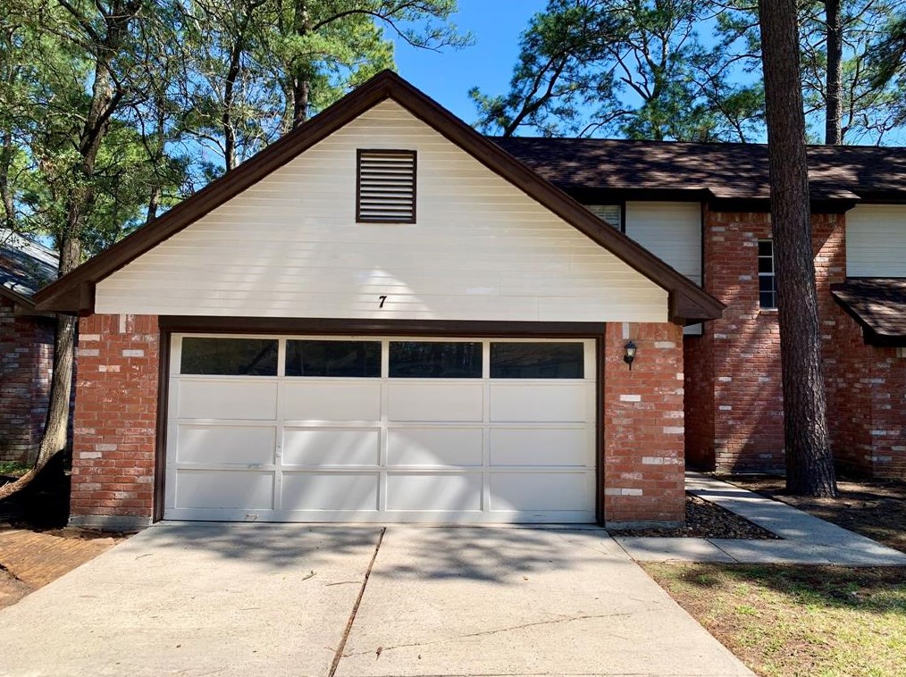 7 Meadow Star Ct, Spring TX  77381-3537 exterior
