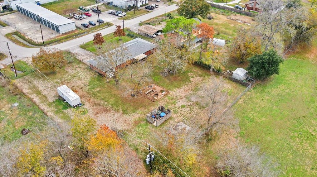 2633 Charles Ln, Sugar Land TX  77498-1703 exterior