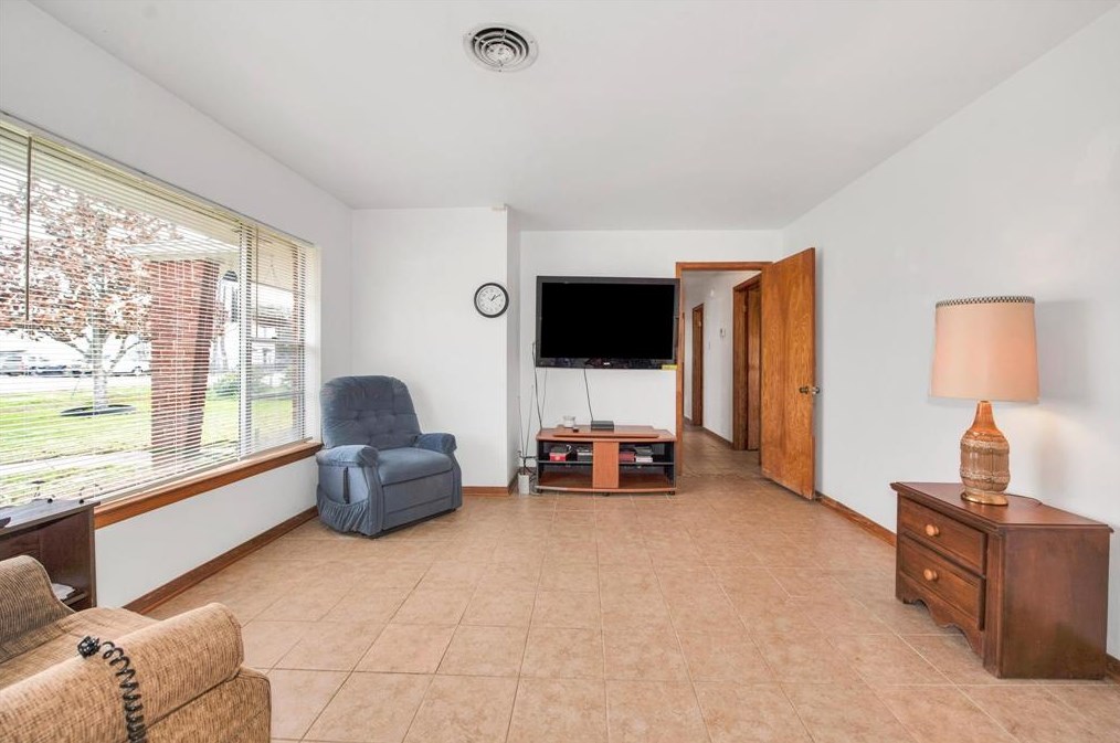 2633 Charles Ln, Sugar Land TX  77498-1703 exterior