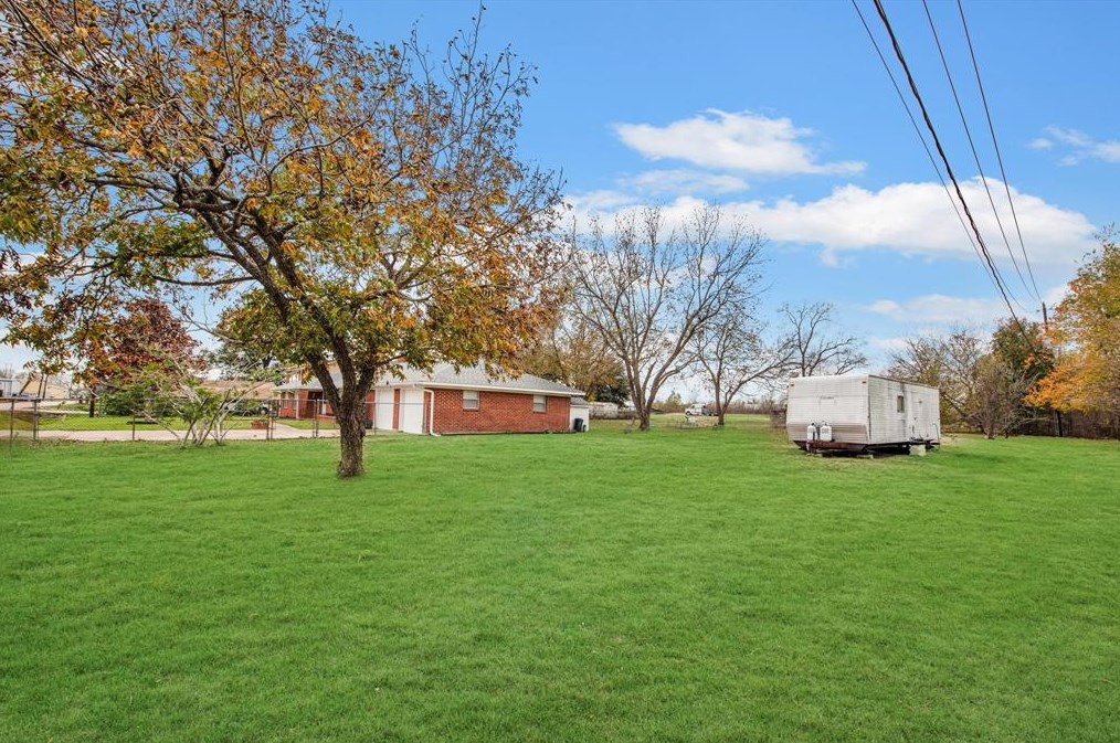 2633 Charles Ln, Sugar Land TX  77498-1703 exterior