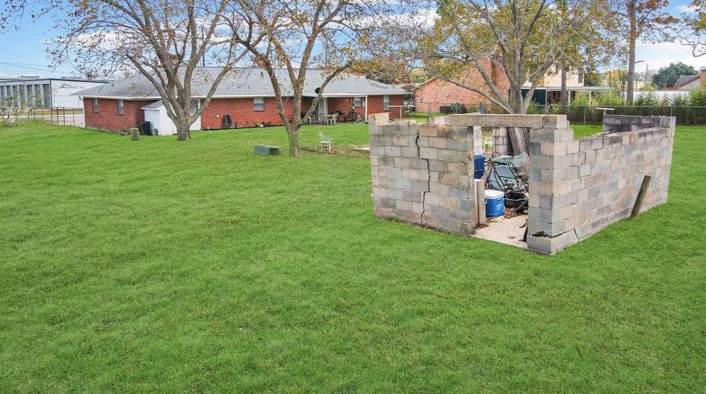 2633 Charles Ln, Sugar Land TX  77498-1703 exterior