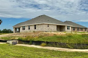 4427 Leslie's Way, Dickinson, TX 77539 - Photo 3
