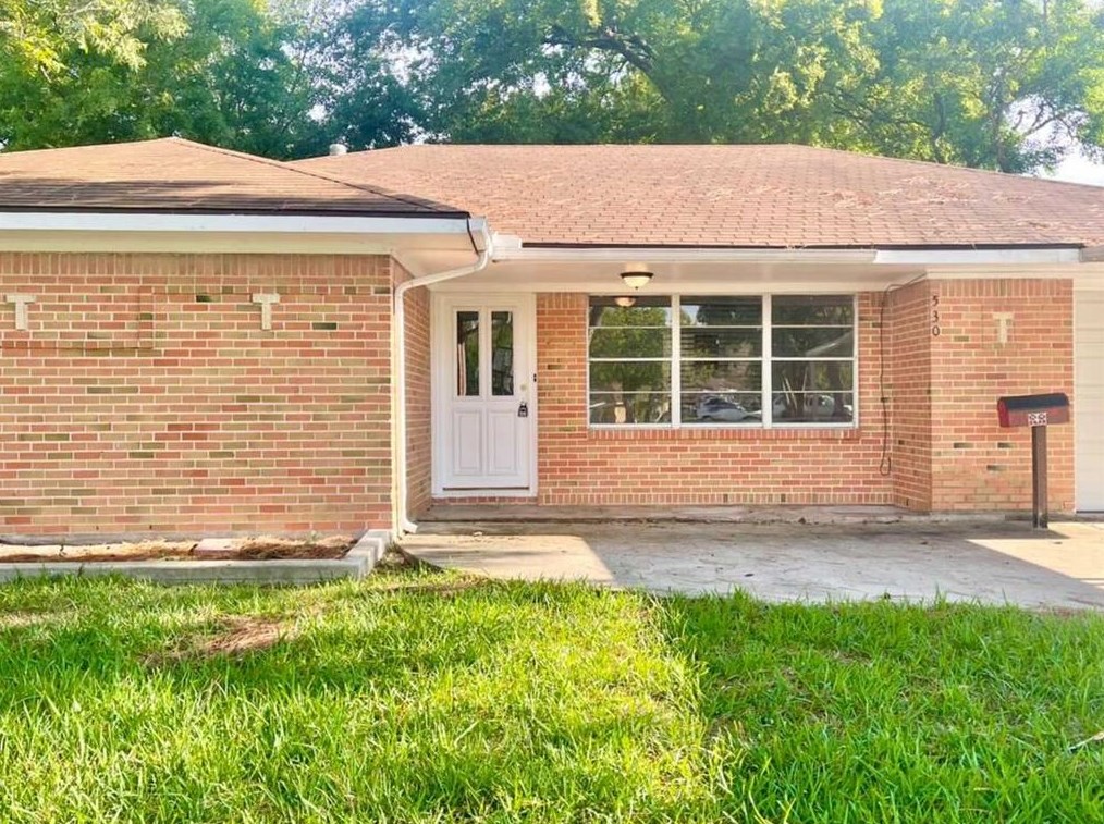 530 Globe St, Houston TX  77034-1309 exterior