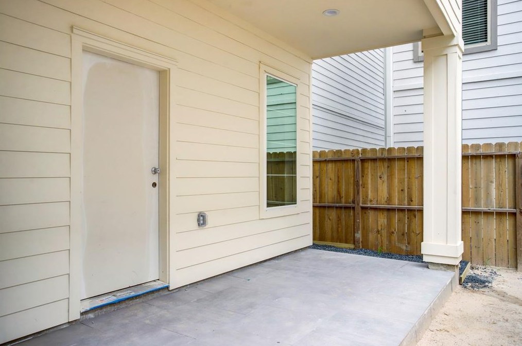 5210 Schuler, Houston TX  exterior