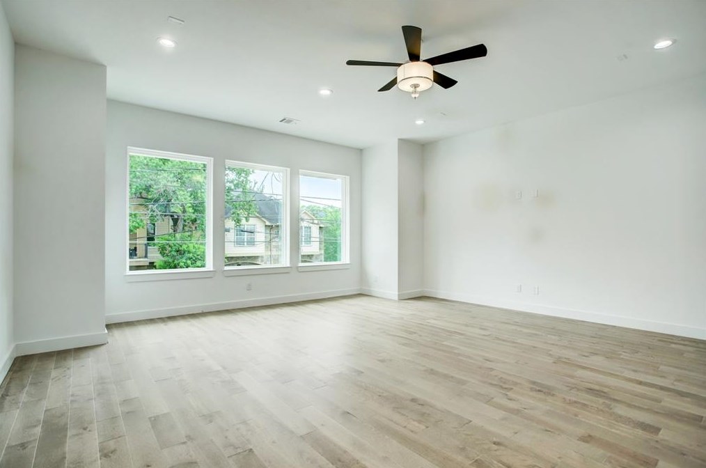 5210 Schuler, Houston TX  exterior