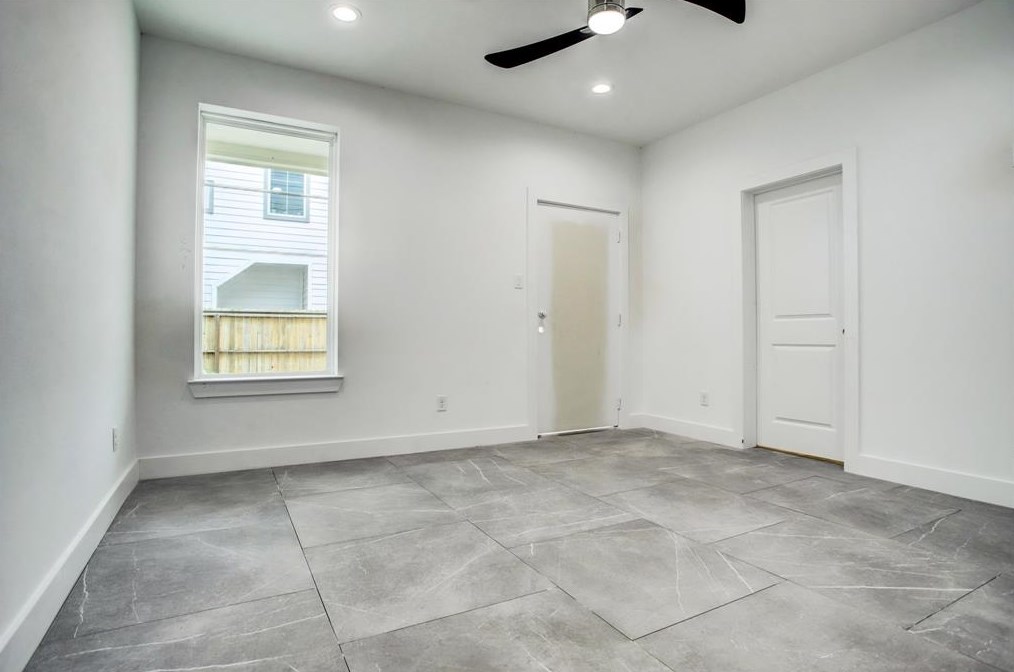 5210 Schuler, Houston TX  exterior