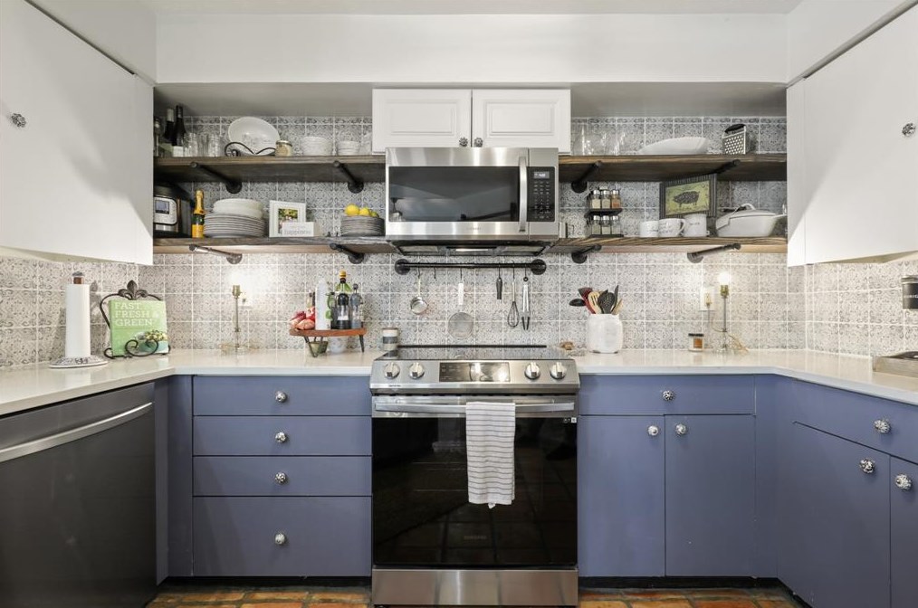 2638 Coopers Post Ln, Sugar Land TX  77478-4124 exterior