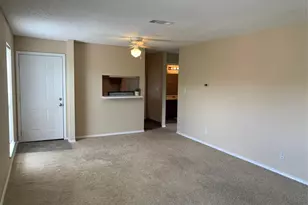 2501 Gulf Fwy, Dickinson, TX 77539 - Photo 5