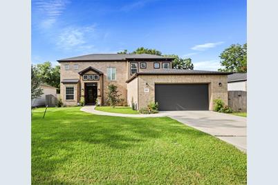 1508 Elizabeth Avenue, Rosenberg, TX 77471 - Photo 1