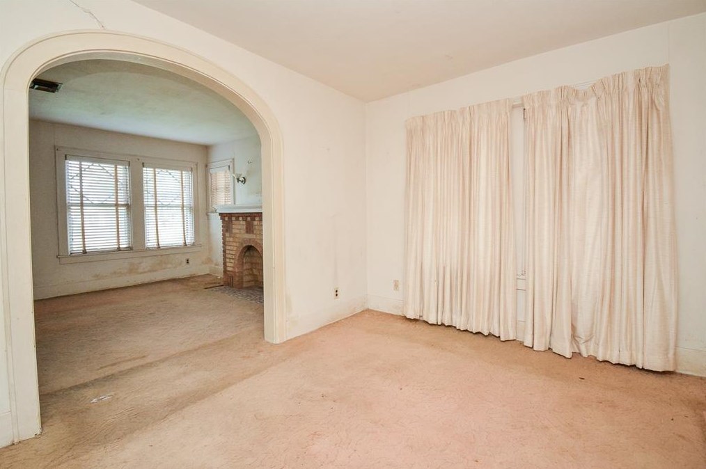 1517 Mcduffie, Houston TX  77019-5309 exterior