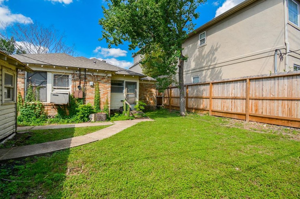 1517 Mcduffie, Houston TX  77019-5309 exterior