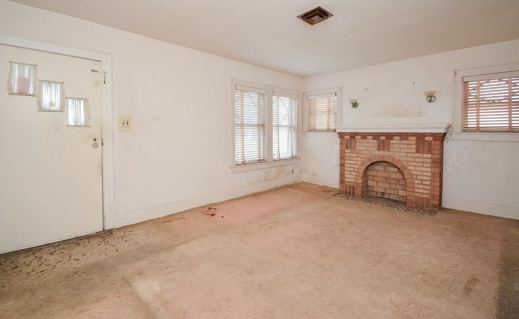1517 Mcduffie, Houston TX  77019-5309 exterior