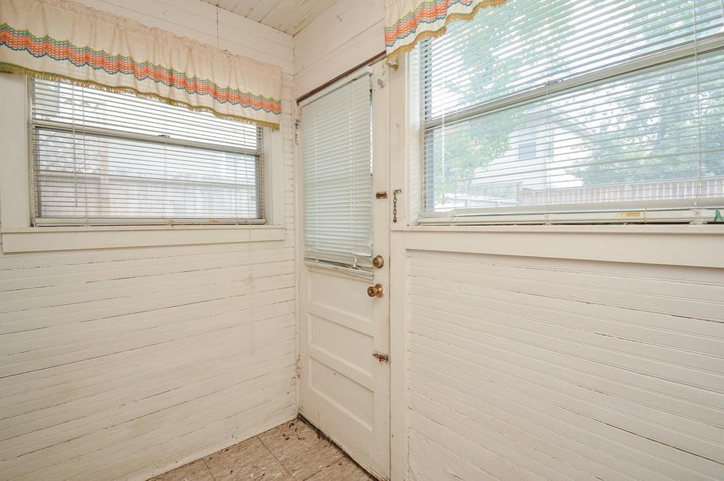 1517 Mcduffie, Houston TX  77019-5309 exterior