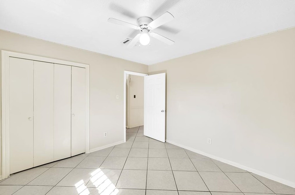 11111 Bandlon Dr, Houston TX  77072-1908 exterior