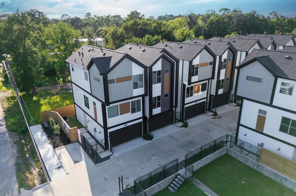 808 Curtin St, Houston TX  77018-2108 exterior