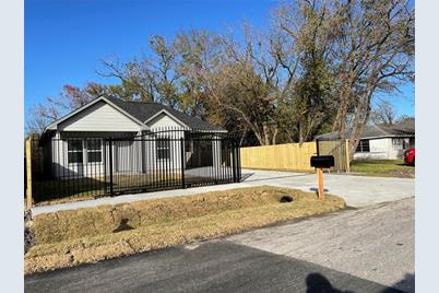 7819 Fields Street - Photo 1