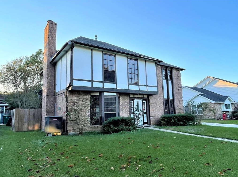 15414 Woodhorn Dr, Houston TX  77062-3213 exterior
