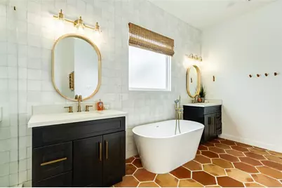 13119 Buccaneer Parkway, Freeport, TX 77541 - Photo 13