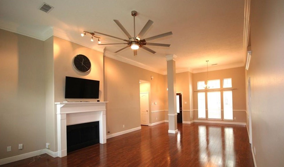 21818 Windsor Castle Dr, Spring TX  77388-3473 exterior