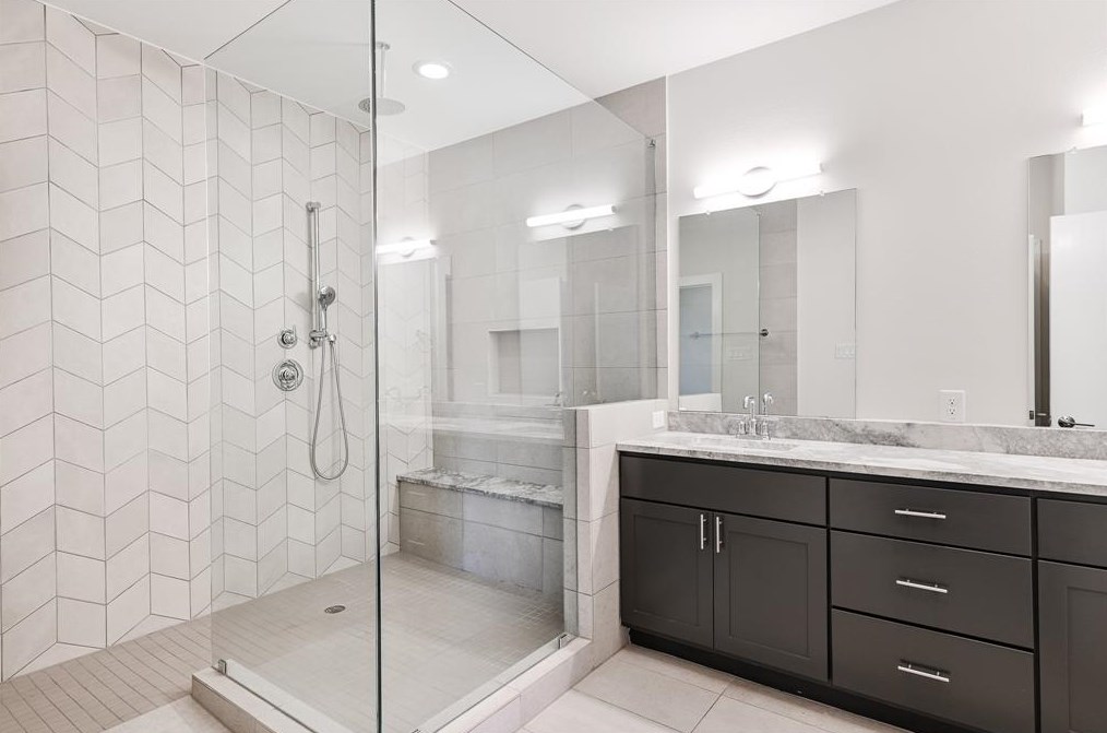 1509 Hickory St, Houston TX  77007-4128 exterior