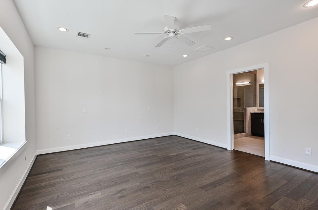 1509 Hickory St, Houston TX  77007-4128 exterior