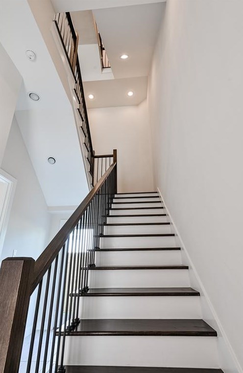 1509 Hickory St, Houston TX  77007-4128 exterior